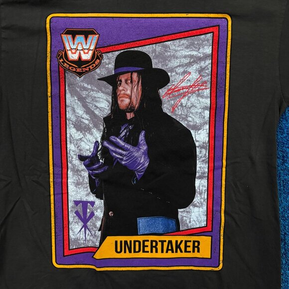 The Undertaker Deadman Forever Trading Card Promo WWE Tee L - Picture 2 of 4